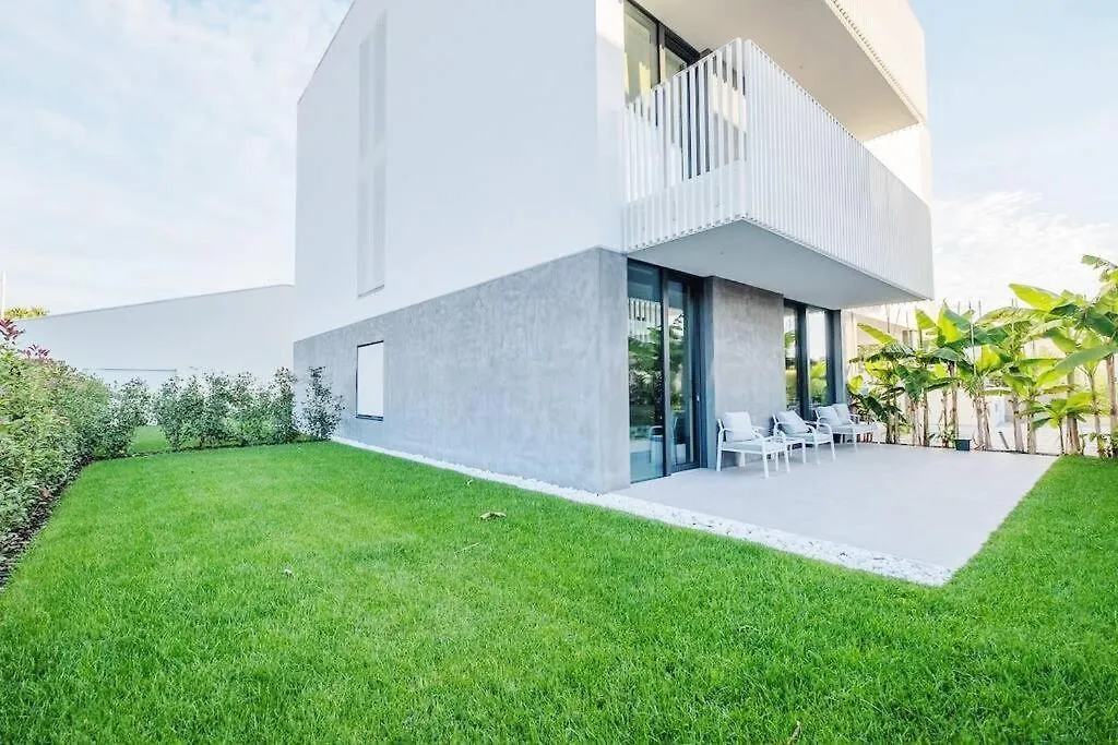 Palms Building Apartment Lido di Jesolo 0*,  Italy